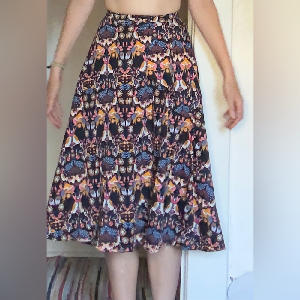 Eden & Olivia Black Floral-Print Circle Skirt with Pink Accents